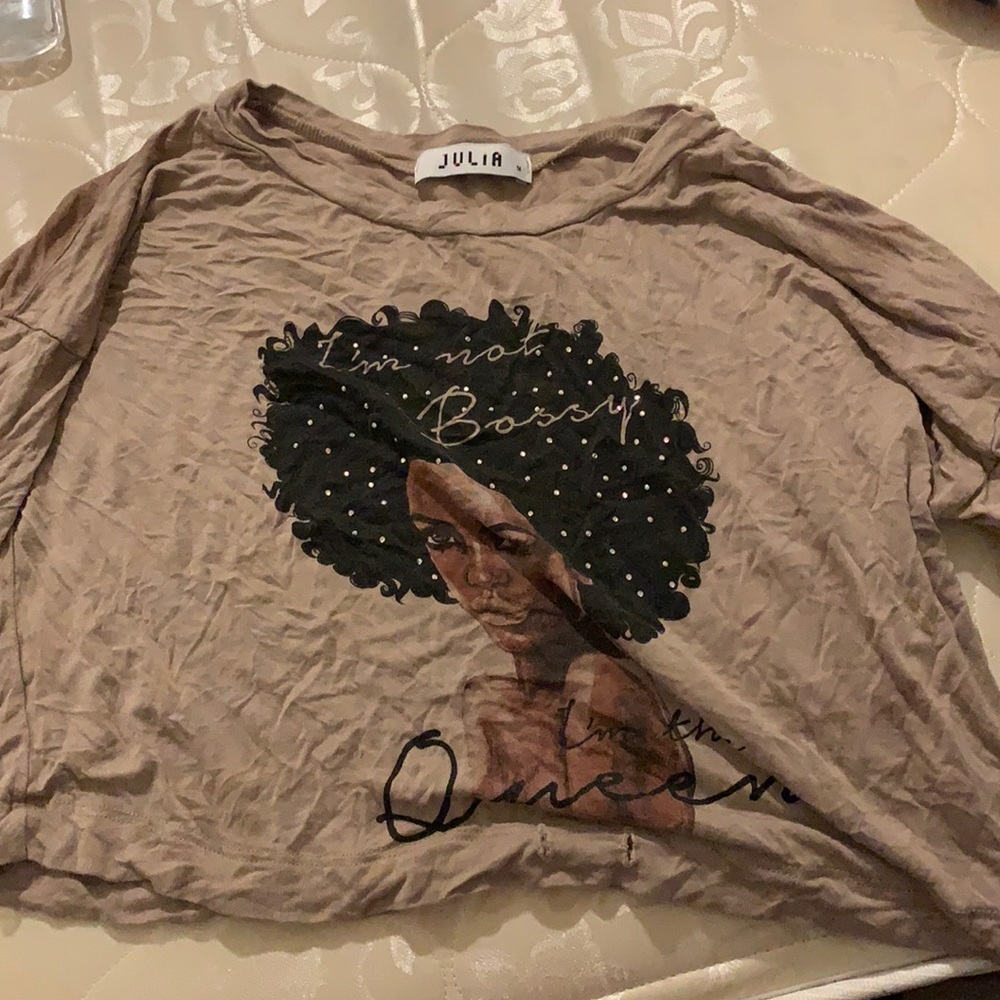 Crop top graphic tee